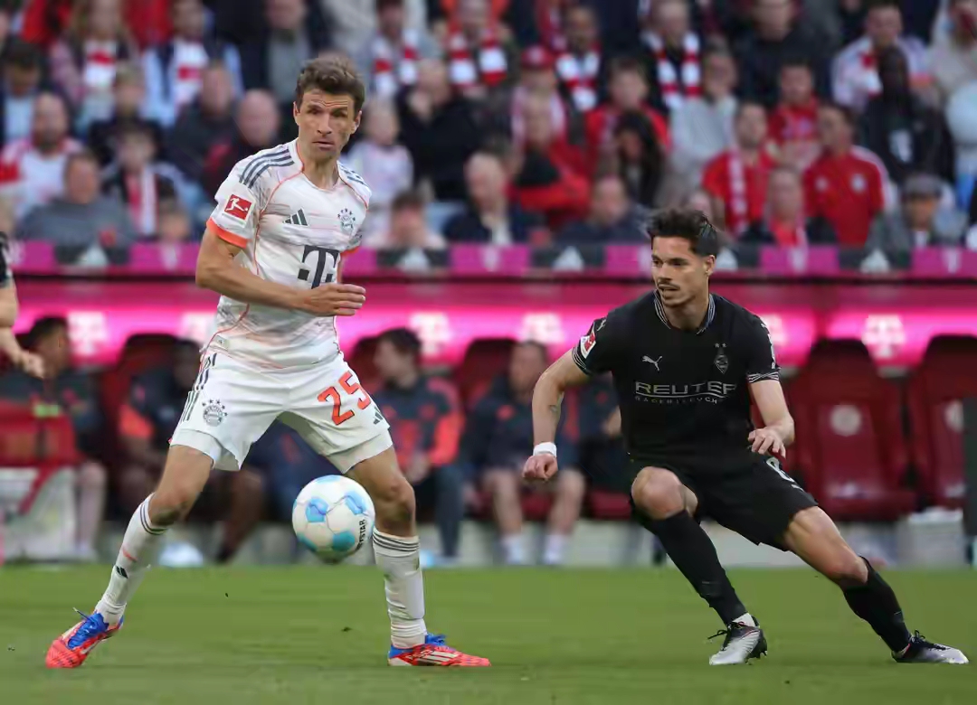 拜仁绝杀西班牙,博格巴制霸全场 拜仁绝杀西班牙,博格巴制霸全场