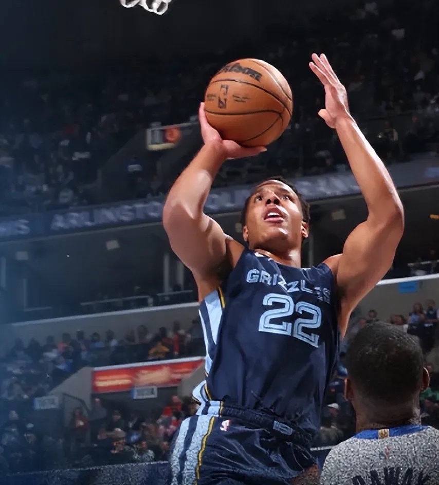 开云体育在线-美国男篮翻盘76人，莫兰特关键制胜