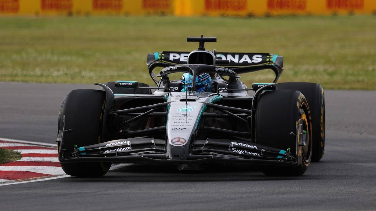 开云体育中国-迈凯伦轻取法拉利，塞恩斯点燃赛场