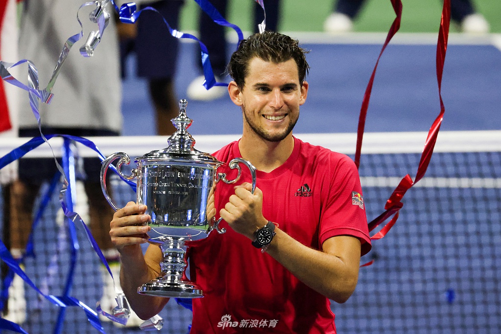 开云sport-美网险胜法网，蒂姆扛起全队