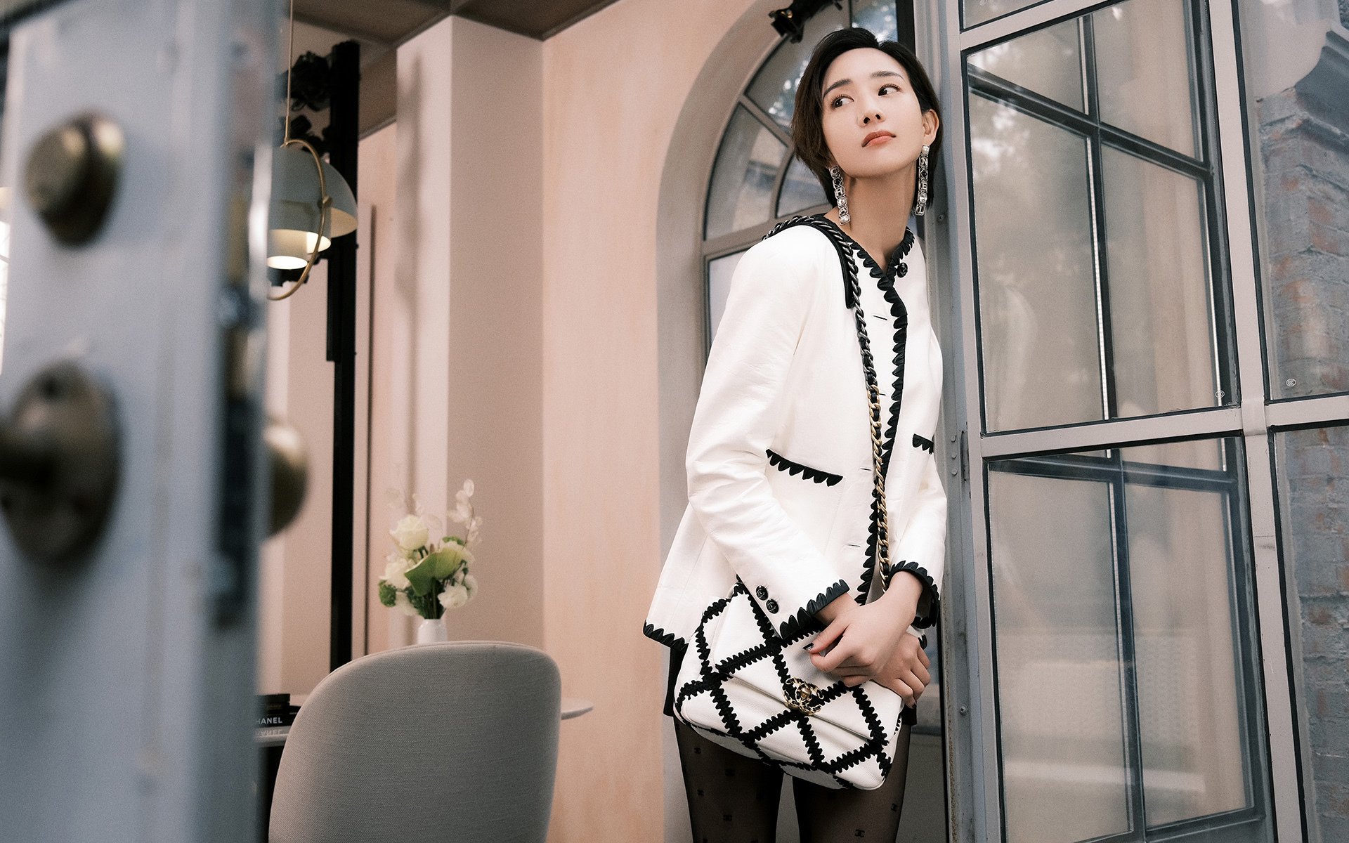 开云体育在线-逆袭之夜，诺里斯领航红牛绝地反击，粉碎阿斯顿·马丁的冠军梦