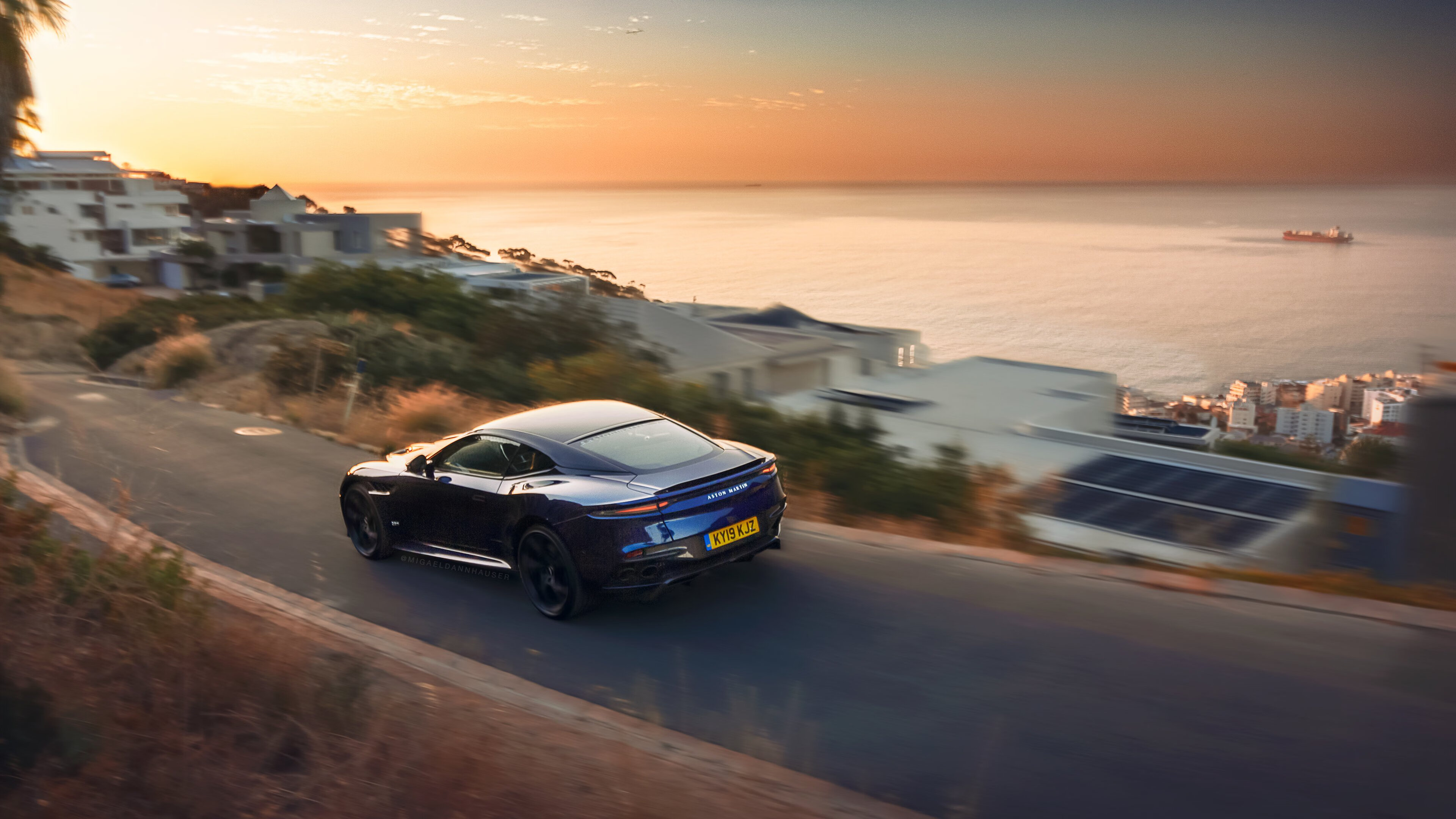 欧冠的双重奏,莫德里奇绝境亮剑,马赛生死战突围