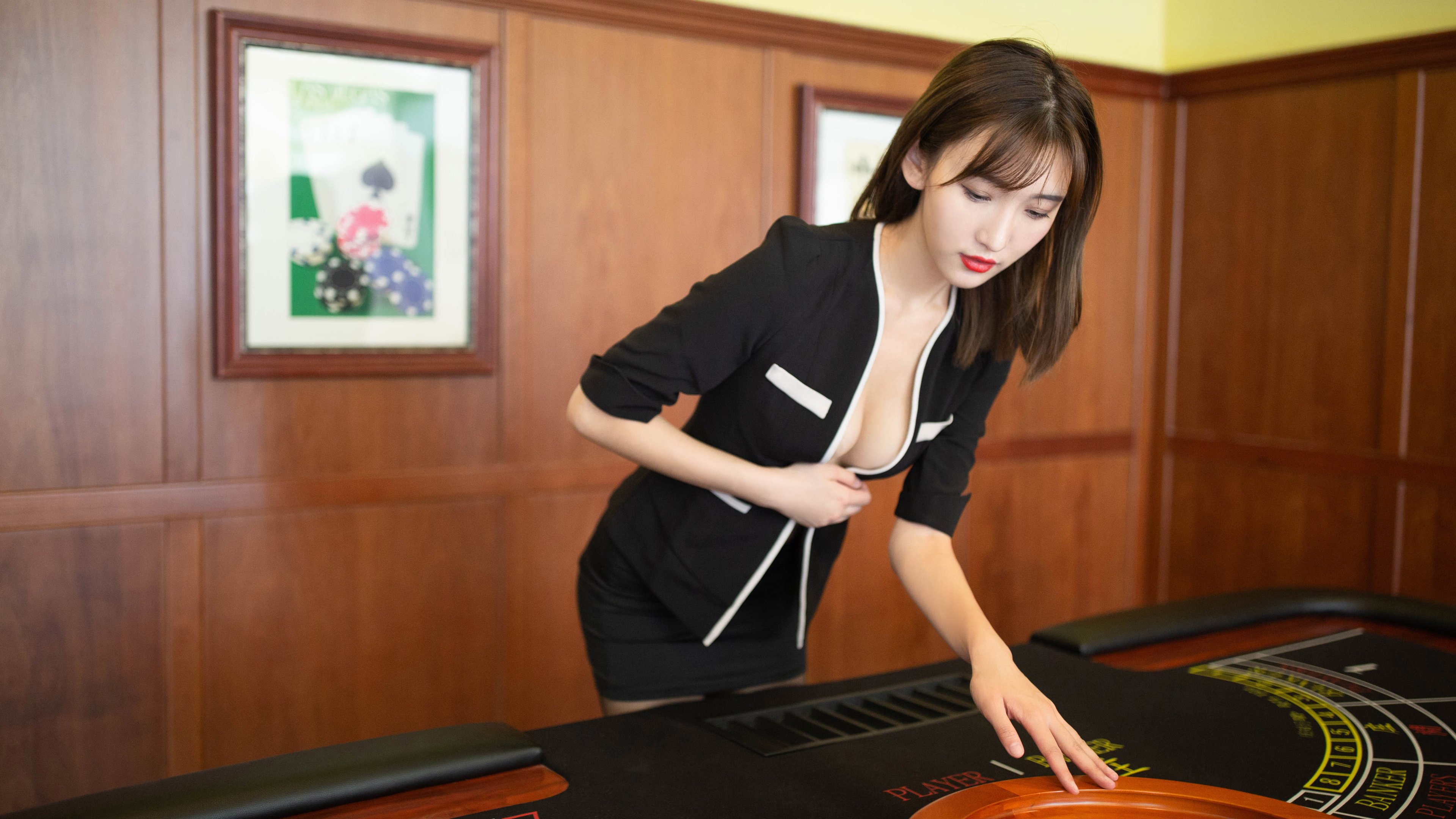 开云体育入口-戈麦斯，年度焦点之夜的唯一主角，巴萨击败亚特兰大的英雄交响曲